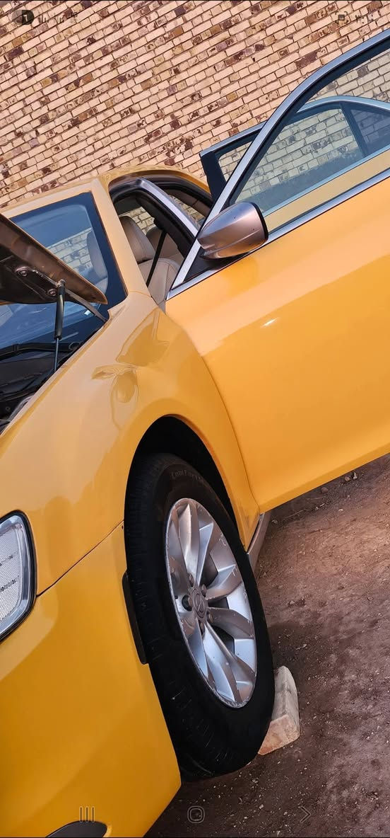 السلام علیکم
اوباما ٢٠١٥ اصل 
رقم بغداد انكليزي بسمي
خطها كوت نجف مصفرة هيئة وغرامات 
حادث امريكا جاملغ وباب جهة الصدر وشبر بداية الجاملغ الخلفي ورى الواقية
مكينة مفتوحة مبدل كازكت كفالة تنقيص و تبخير 
كير جديد حاوية باتري جديد منضومة تدفئة تبريد فريز جديد
ادامة كاملة فيت بم وفلتر وبلكات ونوزلات وبراد جديد
السيارة صبغة جديدة زلغ مابيها ايرباك بردة فقط كفالة لغود وشواصي عضمتها كلش نضيفة ومعروفه بالكوت 
رحم الله والديكم لتكلي امسح منشورك وجايك وتخليني ملتزم بكلام
مكان السيارة واسط مركز/مله رائد ابو هاشم ***********
