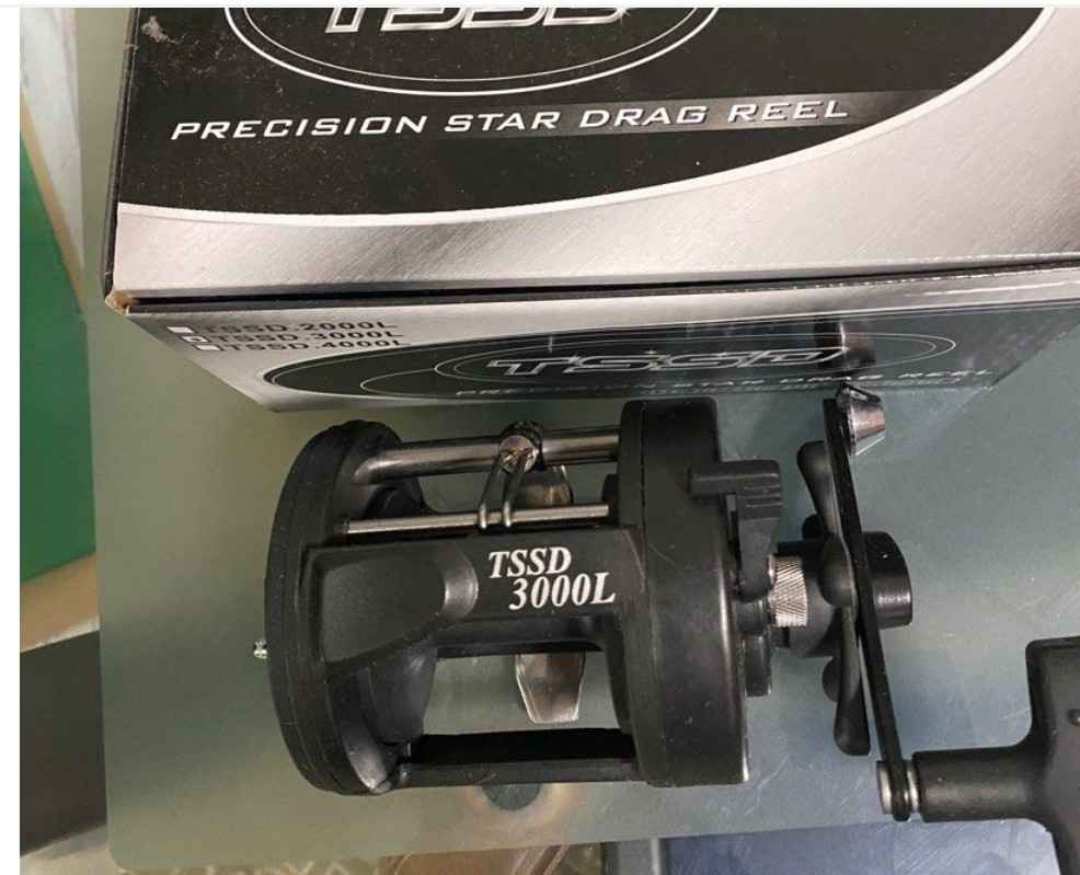 اغراض صيد
البكرة هي بكرة صيد من نوع "TSSD-3000L" أو "TSSD-4000L" تستخدم للصيد البحري (Trolling). 
تتميز بهيكل مقاوم للتآكل.
تحتوي على ثلاثة محامل من الفولاذ المقاوم للصدأ.
تحتوي على تروس مصنوعة بدقة.
مزودة بنظام رافعة للتحرير الحر للبكرة مع منبه صوتي.
السعر ٤٠ الف البصرة, العراق


**إذا كنت صاحب هذا الإعلان وتريد حذفه لأي سبب، رجاءا أرسل رسالة إلى الدعم الفني**