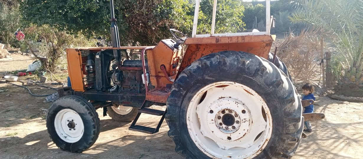 سلام عليكم
للبيع فيات 80 

 مكفوله كفاله من كلشي سنويه ولوحات جديد تحويل ثاني يوم مكينه وكير كفاله عامه مكيه جاهزه للعمل 

مكان الحله استفسار  ‪***********‬‏
