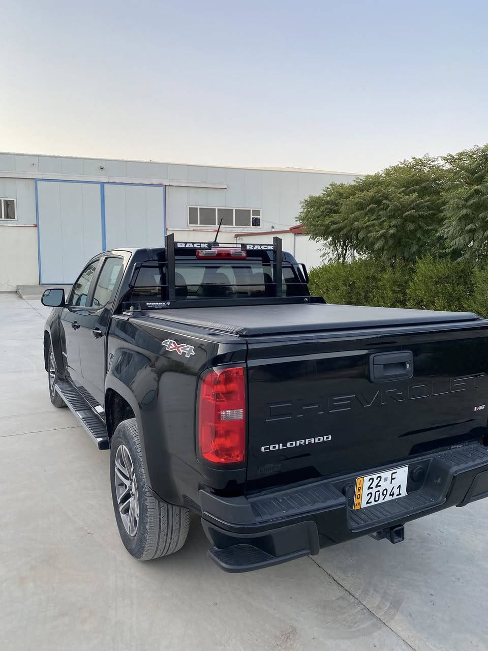 شوفرليت كلورادو2021  ماشيه (80) الف كيلومتر ضرر جامرلغ الايسرمع ربع البنيد فورويل 8نمر رقم اربيل وبسمي  اربع اطارات جديد سياره مامتعوب وجديده ويل كب وغطاء البدي
مكان السياره سليمانيه كلار
سعر 200$ شدتين وبي مجال
***********
