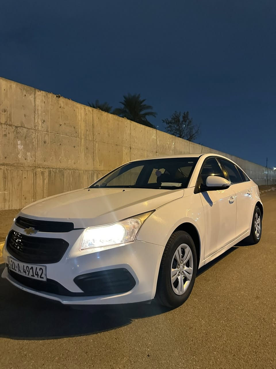 السلام عليكم
للبيع:
شوفرليه كروز 2016
مكينه 1800 رقم اربيل سنويه نافذه لحد 2028 السياره بأسمي  شرط التحويل
بيهه صبغ بدون تعديل شبر خشم الجاملغ اثر شخطه
وبيهه تبديل البابين الخلفيات اثر ضربه خفيفه لان سعر التصليح اغلى من سعر الباب والقديمات موجودات هنه والغراض كاملات
وبيهه رصعات خفيفه 
مكاني بغداد العامريه 
رقم موبايلي : ***********
