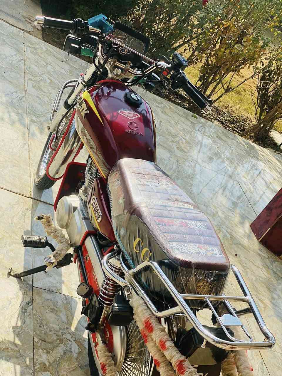 السلام عليكم دراجة تايكر مديل 23مكفولة كفاله عامة شعله ومعدل فول محرك سبانة مامدودة علية كهربايات كلهة شغالة مكاني ديالى دل عباس السعر 550وبيهةًمجال مكلف بل نشر


**إذا كنت صاحب هذا الإعلان وتريد حذفه لأي سبب، رجاءا أرسل رسالة إلى الدعم الفني**