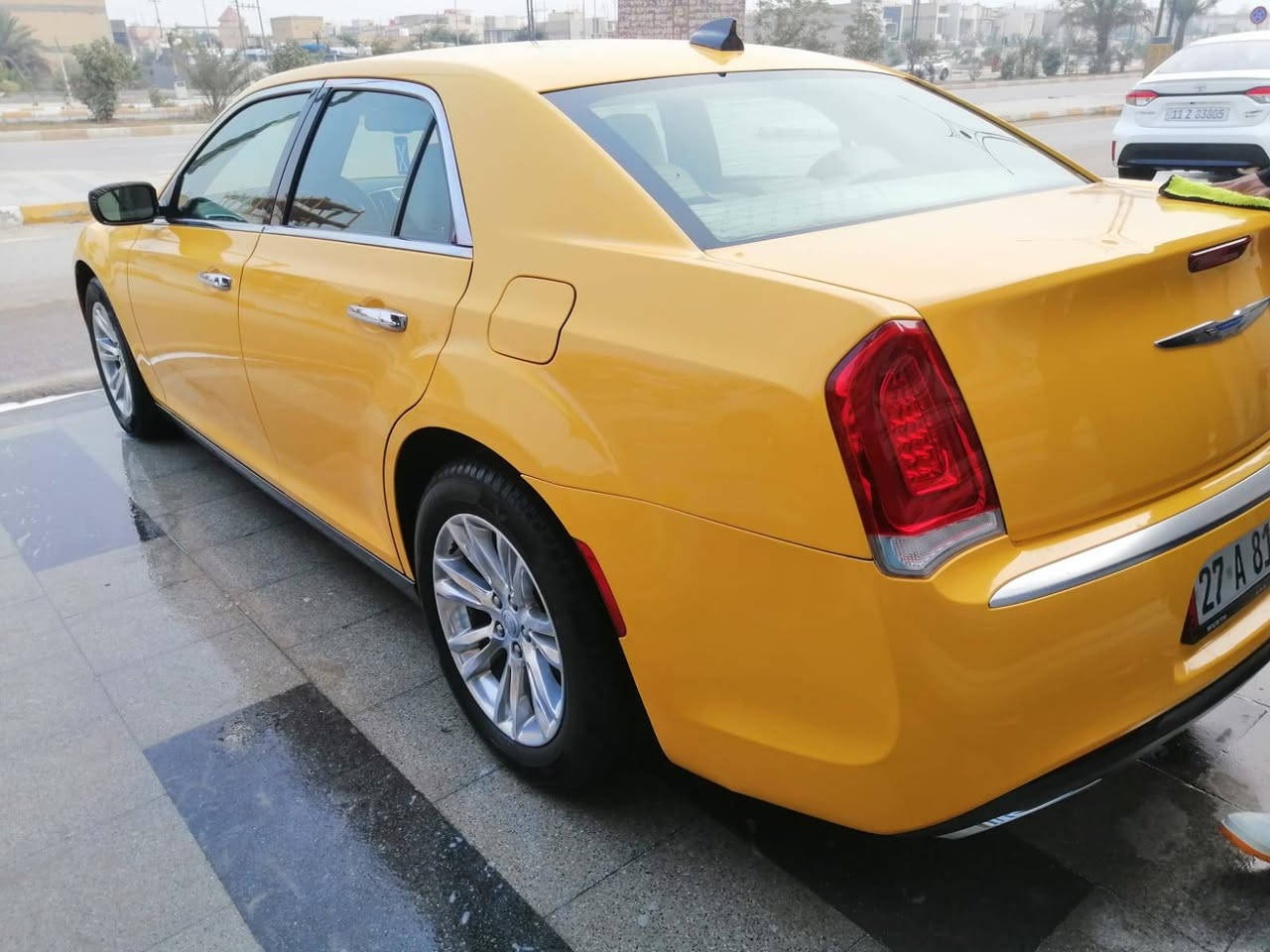 السلام عليكم  اوبامه 18 اصل البيع تقرير تعمل وتسير سياره كفاله بيه طخه بل بنيد وبدل كير مكينه اكسن وحداديه جديده تبريد رقم ذي قار  نكليزي مصفره هية وغرامات السياره بسمي مكان السياره ناصريه مركز السعر240 وبيه مجال  ***********
