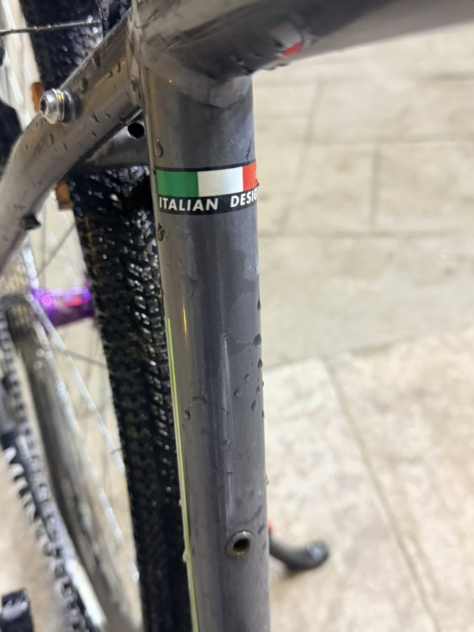 إسلام عليكم رمضان كريم لبايك لبييع  من ماركت Bianchi تايلندي 🇮🇹
ألمنيوم بل كامل  وزنه13 كيلو دبل امامي شغال لبايك ما ناقصه اي شي   حجم  29   مديم           فريم 50لبايك مال مسافات بعيده   كير امامي 3خلفي 9 مزود بطيخه طرب  زاد عداد سرعه   مكاني كراده  ليحب يعرف سعر يتصل باي وكت  ***********
