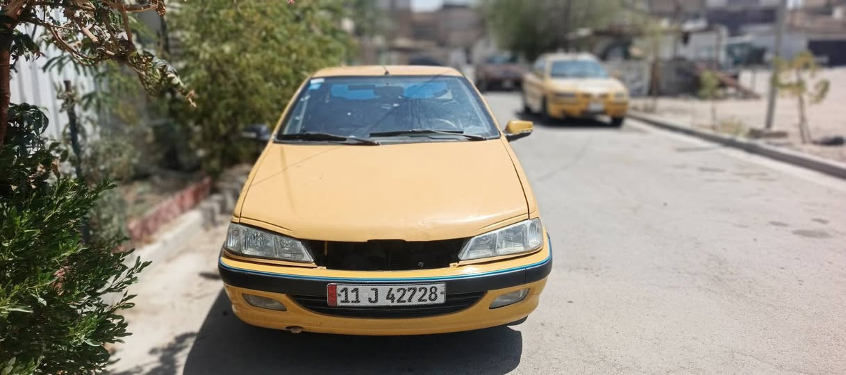 بيجو بارص ٢٠١٥ السيارة كفالة عامة لا ضربة ولا صبغ ولا خياس وأحلى من الصور بهواي كير مكينة بل جيس بوش وبستم ورنك مال سوبر ياباني يعني انسة الخشونة وانسة التنقيص وانسة التبخير السيارة على ايدي وخير من الله تجي تشوف وتقتنع يلا مصفرة هيئة وغرامات 
مكاني بغداد حي العامل 
السعر ب٤٤ وبيهة مجال 
***********
