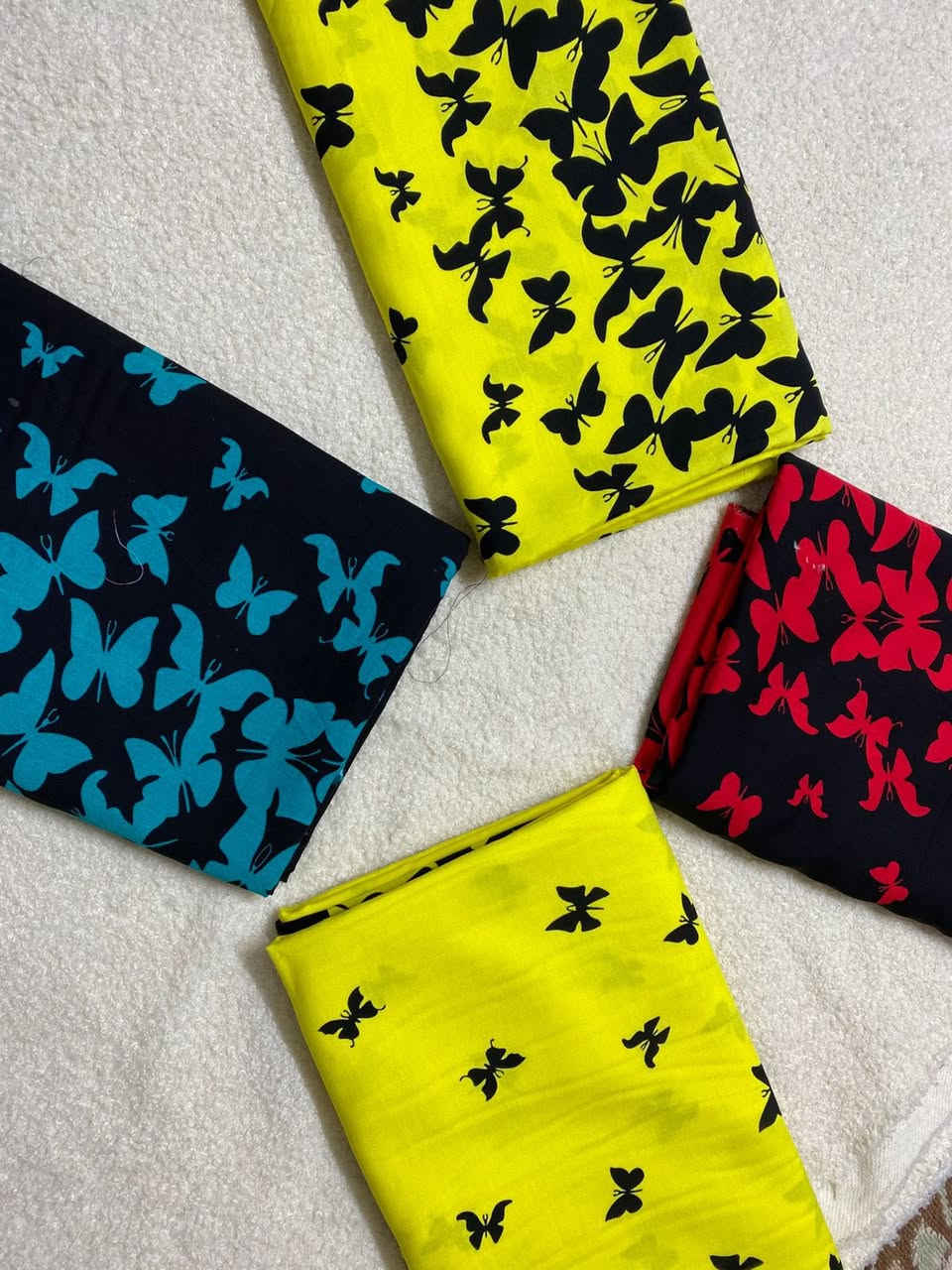 مساء الخير عيوني 🌸🌼🌹مثل ما عودناكم بلموديلات الجديده والحلوه الخامه روعه ناعمة والملمس تحفه 
 والسعار هم حلوه مثلكم 🤩🩷🤎🩶 كشمير ايطالي قطني دبل صبغة  للبيع جملة ومفرد ويوجد توصيل سريع
الفحص امام المندوب واذا في حال معجبكم رجعو بدون دفع اجور توصيل وتدللون علينة
🌹للحجز خاص او واتساب***********
