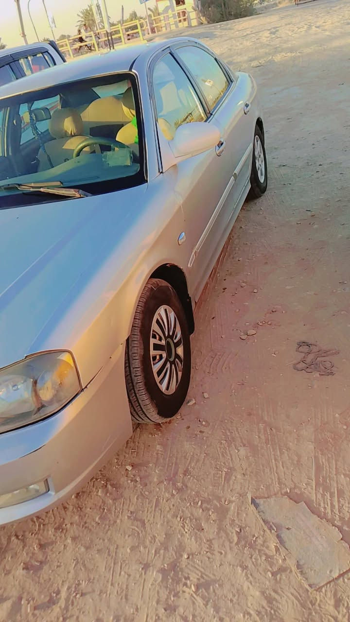 سلام عليكم وبتمه 2002  البيع ءومروس سيره  السعر 35 وبي مجال هاذاه رقمي ***********
