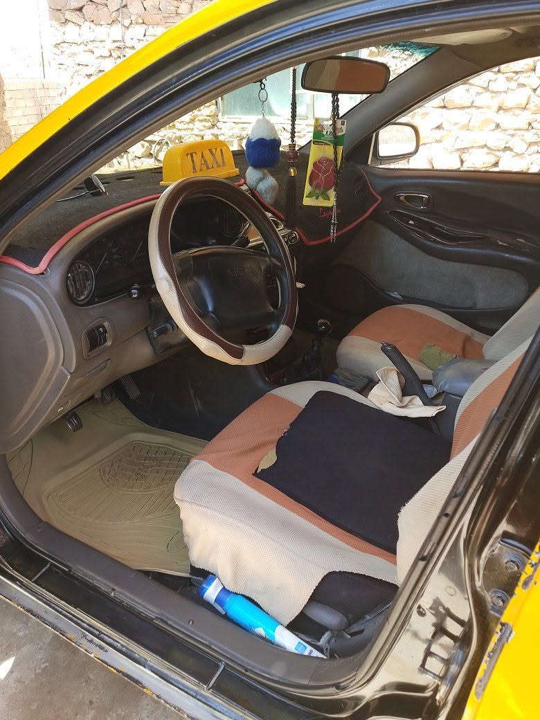 سيارة للبيع نوع دايو لكنزا موديل 2000 رقم بغداد مشروع وطني كير عادي محرك مفتوح ثنينهن حاوية ومضبوطات جدا زوج تاير امامي جديد كهربائيات شغالة داخلة مرتب كاعدة وحلوة مال شغل عليها ادامة كاملة من بلكات ونوزلات ووايرات بلكات وسلف وراديتر  سراوين كله جديد ارضية جلد وتبريد بي ليك منظومة متكاملة تدفئة شغالة..راعيها بغداد تيهت رقمة عندي مستمسكاته سنوية عظم ساقطة..ابيع واقع حال ..سعرها 22 ورقة وجالها جدا بسيط..اتصل بالرقم
***********
