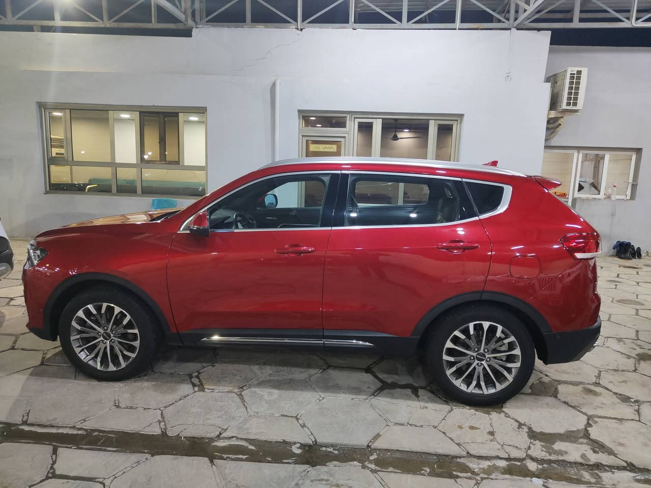 السلام عليكم 
هاڤال H6 موديل 
2020
ماشيه 107 ألف
مكفوله كفاله عامه 
فول الفول  جديده جدا السبير مانازل
رقم بغداد الجديد بأسمي
مكان السياره النجف الاشرف 
السعر 158 $ بي مجال جدا بسيط
للبيع أو المراوس 
***********
