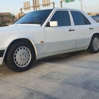 مرسيدس • موديل ١٩٨٨ • رقم بغداد