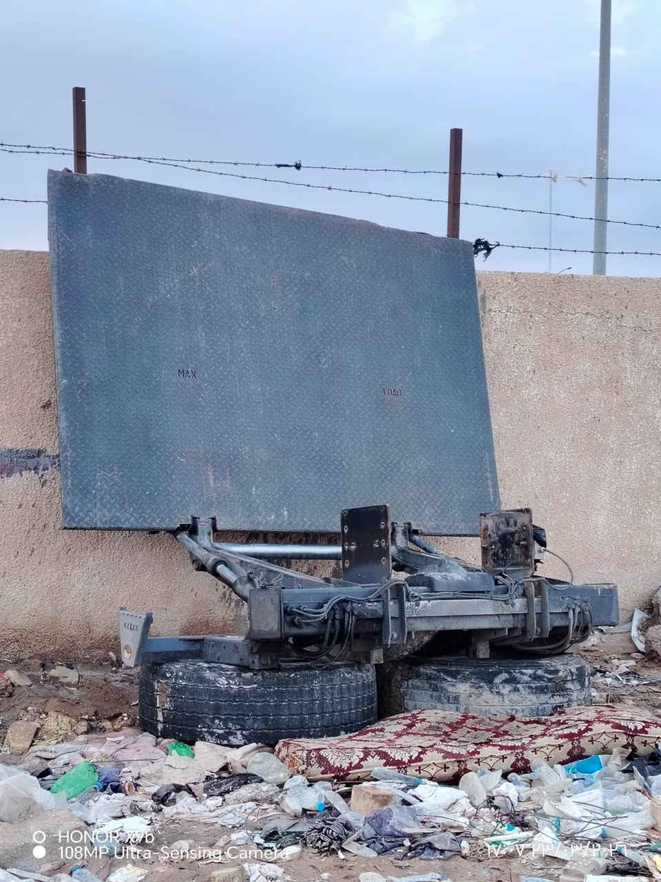 للبيع باب خلفي جك شقال ماناقصه شي مكان للبيع بصره
***********
