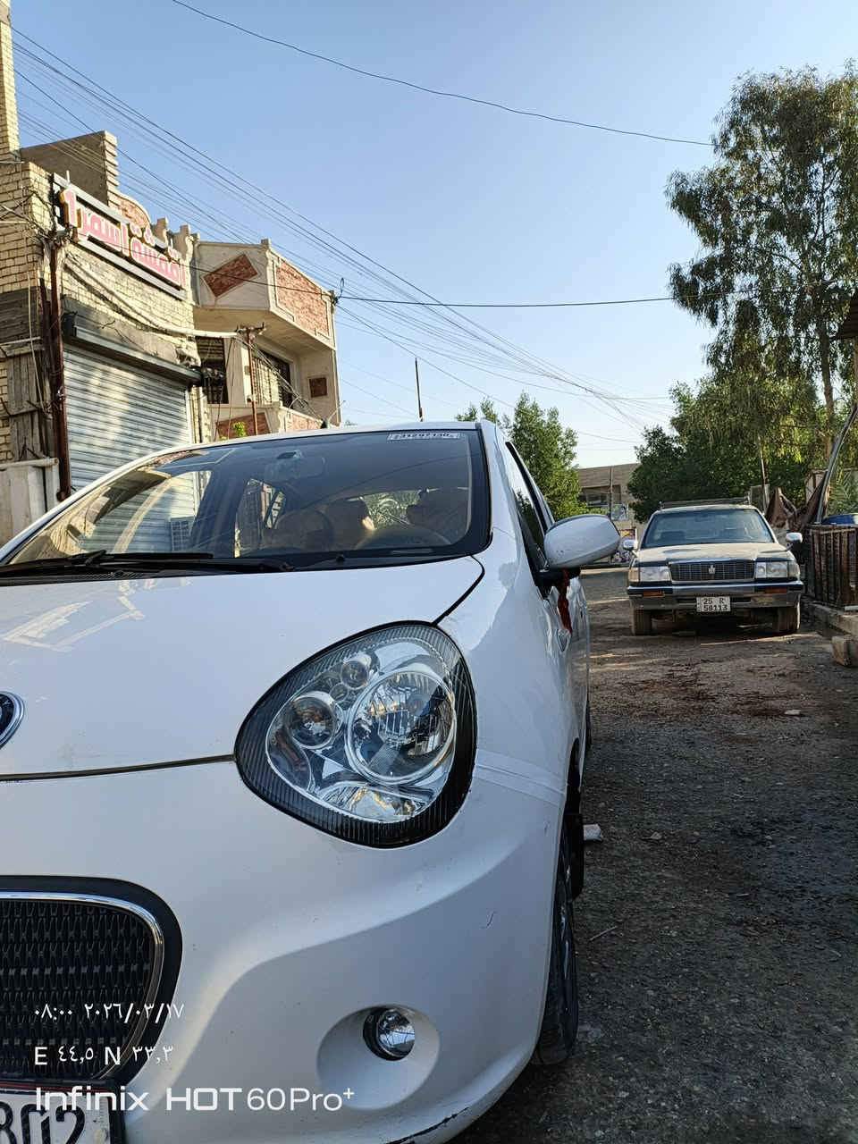 السلام عليكم سيارة جيلي باندا للبيع موديل 2013 السيارة كفالة عامة ماعدى صبغ قليل بالجاملغ الأيسر جاهزة كله شغال كهربائيات منظومة زنون  تدفئة اوتبريد كير مكينة استندر مافتوحات السيارة كل تفاصيله مذكورة مكان السيارة الزعفرانية السعر 45 اوبي مجال بسيط 
رقمي ***********
***********
