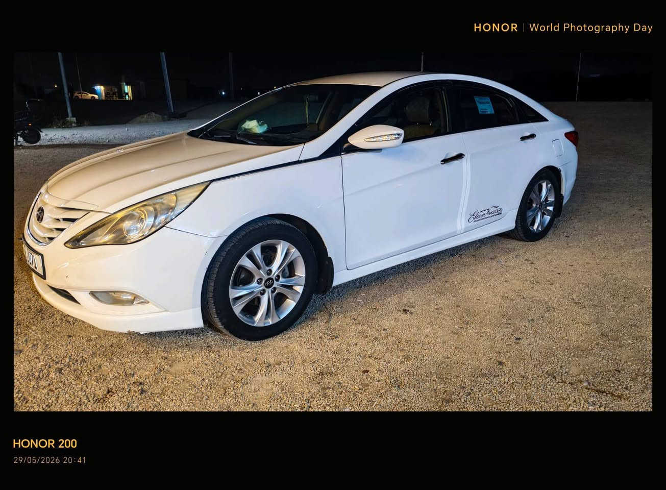 السلام عليكم 
هونداي سوناتا موديل 2013خليجي مكفولة مكينة 2400 دوش على وضع الشركة ممفتوحة سيارة مكفولة من الضرر والصبغ كفالة سيارة احلة من الصور مواصفات السيارة تحكم ستيرن حساسات خلفية مري شفط + أشاير بالمري تبريد خلفي ويل كب  نظام ترحيب ثلاث أنظمة قيادة وبعد بية هواي مواصفات مكينة كير صدر تبريد تخم تاير باتري كلة جديد بالعافية عل ياخذها سيارة جديدة رقم بغداد سنوية ورقم وهزة جدد ثاني يوم تحويل مكان السيارة الانبار الخالديه سعر 143 وبية مجال رقم موبايل ***********
