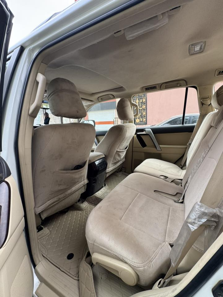 پرادۆ ٢٠١٤ Vx
فول مواسەفات لە مۆدێلی خۆی کۆتا مواسەفاتە
6 پستۆنە 
٢١٠ هەزار ڕۆشتووە 
بێ سبوغ  تۆزێک ساردی هەیە 
کوشنی کارەباییە 
کوشنی دواوەش کارەبایە 
کوشنی هیتەرە 
سلایدە 
سەلاجەیە 
Abs 
حاسەیە پێش و پاش 
سەنەوی و رەقەم تازەیە 
ژ.م :***********
