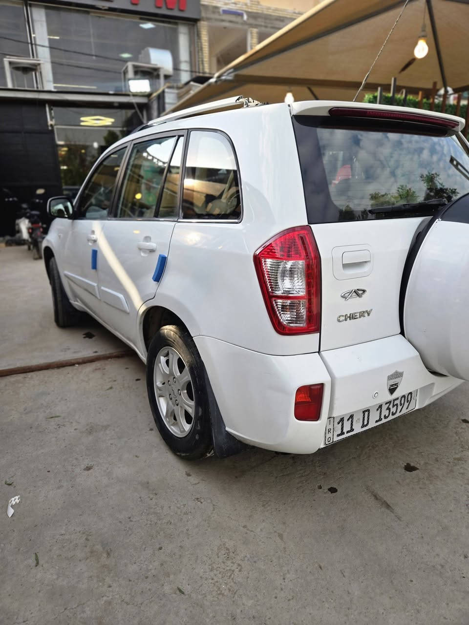 السلام عليكم تيكو موديل 2014 رقم بغداد انكليزي هزه جديده كير ميكانيكي مكينه 2000 مكفولات مواصفات السياره فتحه سقف داخل بيجي المرغوب شاشه اصليه صدر أمامي خلفي جديد تايرات جديده ما بيه اي نقص جاهزه واحلى من الصور السعر 73$ وبيه مجال للطيبين للتواصل *********** او *********** مكان السياره حي الجهاد
