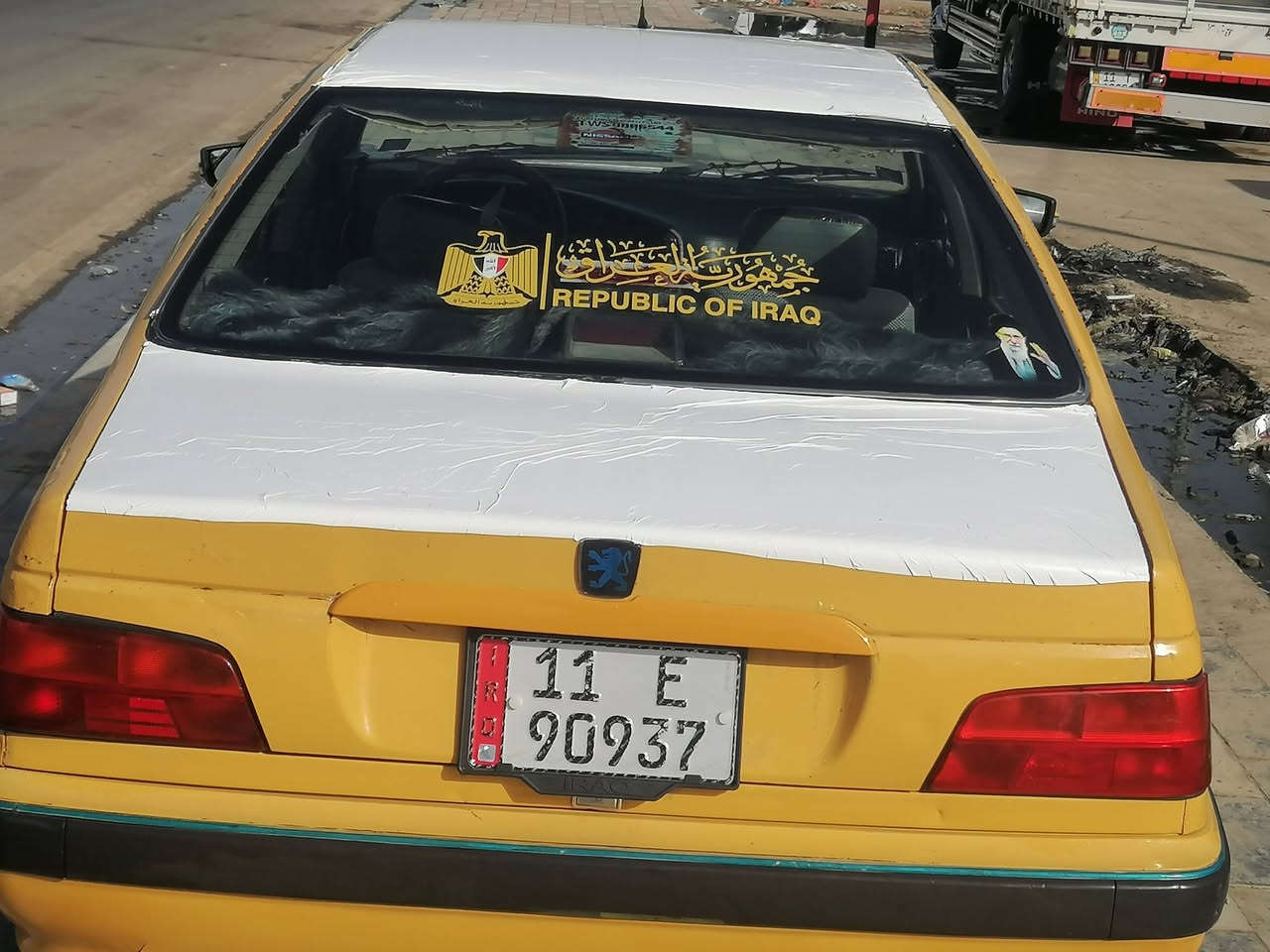 السلام عليكم بيجو بارص 2013 صدر جديد مشط ستيرن جديد تبريد ثلج رقم دولي السيارة بسمي مكاني بغداد السعر 38 ***********
