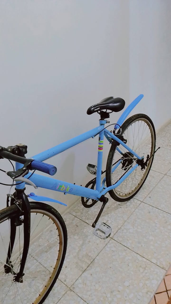 السلام عليكم بايسكل C700 للبيع حجم 26 ياباني ابريكات عكرب كله شغال لون 🩵 
مكفول من العواج 
سعره 60 وبي مجال 
الامكاني بغداد مدينة الصدر 
الاستفسار علة الماسنجر او على الرقم 
***********
