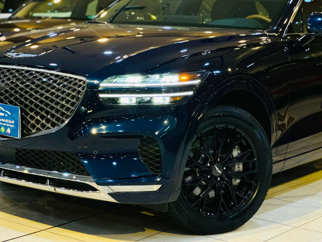 #اعلان_بيع_سيارة
🔷السيارة : جينسس GV70 وارد كندا 1/1🔥

🔷سنة الصنع : 2025 🆕

🔷اللوحة : اربيل

🔶السعر : 338 ورقة

🔷الضرر : تبديل وصبغ البنيد فقط. 

🔷ضرر الايرباك : ستيرن فقط.

🔷رقم الشاصي : KMUMADTB6SU174280

______________________________

🔷المواصفات:🔥

🔹حجم المحرك 4 سلندر 2.5L توربو 🚀🚀

🔹فور ويل AWD

🔹عداد المسافة 13 الف ميل 

🔹كاميرات 360 درجة

🔹رادار امامي وجانبي وخلفي

🔹تنبيه الخروج عن المسار

🔹حساسات امامية وخلفية

🔹سقف گنتارا

🔹فتحة سقف بانوراما

🔹جنطة كهرباء

🔹ستيرن كهرباء

🔹غرفة جلد زعفران

🔹لد داخلي محيطي متعدد الالوان

🔹تبريد وتدفئة الكراسي الامامية والخلفية

🔹كراسي كهرباء بالكامل

🔹ميموري كرسي السائق 

🔹ويل كب حجم 19 انج مع اطارات بحالة جيدة

🔹5 وضعيات للقيادة

🔹شحن وايرلس NFC

🔹انارة ترحيب شعار جينسس

🔹لايتات LED بالكامل

🔹شاشه تحكم بالايعازات

🔹سستم الصوت Lexicon

🔹تحكم ستيرن جهتين

🔹بصمه ابواب و تشغيل وتشغيل عن بعد

🔹مع باقي المواصفات الاعتيادية

————————————————————————

☎️ الاتصال :

***********

📍النجف الاشرف - المدينة المائية - معرض الحوت
