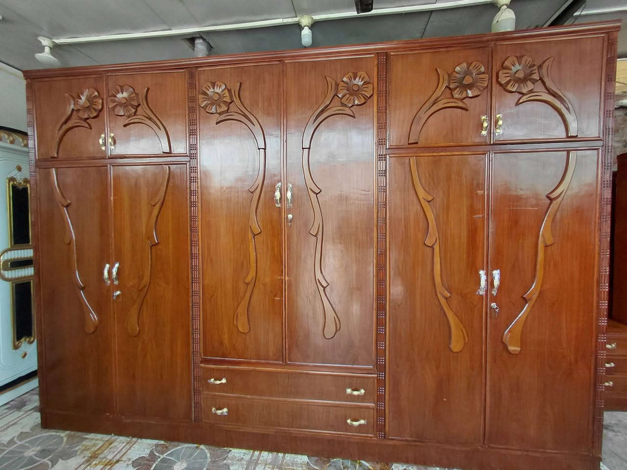 غرفه نوم ام السته طابقين داخل وخارج صاج ضهر جرجوبه زاويه كنتوري خمسه ملم مستعمله عنوانه كوت حي الجهاد شارع النجارين نجارة ومعرض الحجامي الاتصال او مراسلة الصفحه ***********
