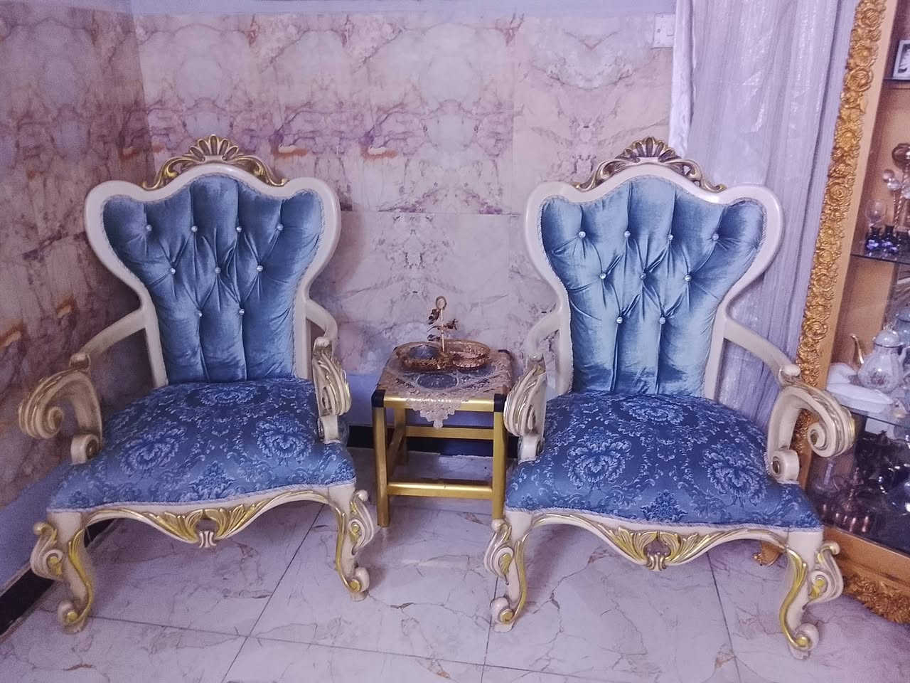 تخم ١٠ مقعد نضيف كلش السعر ٨٥٠ وبي مجال


**إذا كنت صاحب هذا الإعلان وتريد حذفه لأي سبب، رجاءا أرسل رسالة إلى الدعم الفني**