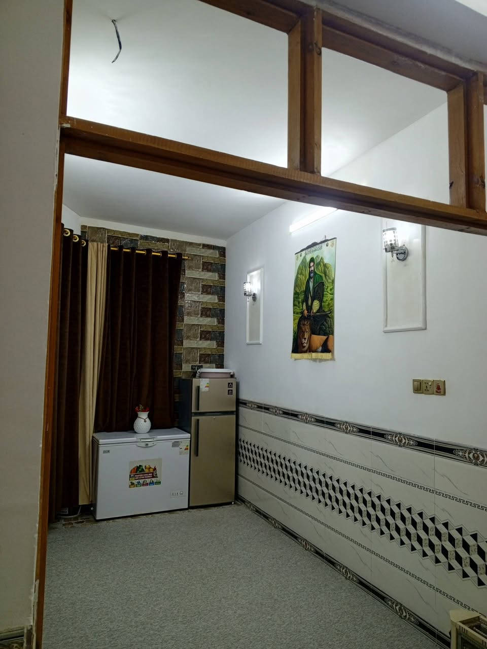 بيت البيع ٧٥ متر  أساس صب طابوك سقف صب   قرب أسواق موحان  قريب على شارع للمطار لقديم. لبيت مال جناي. فول فول  موقع ممتاز  سعر 33 وبي مجال  شراي يتصل على صاحب دار ‏‪***********‬‏.    كوفه البراكيه شارع المطار القديم
متوفر كافت الخدمات  مدارس أهلي وحكوميه مجمعات طبيه سوك  صيدليات شتريد يمك كهرباء ماي
