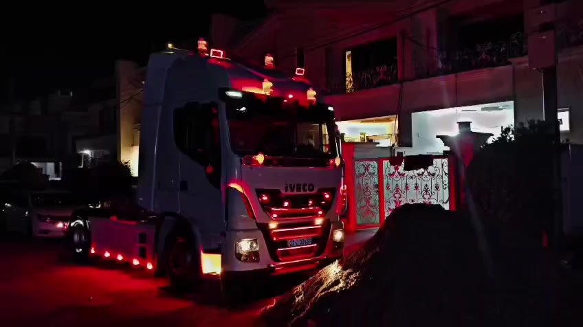 مكلف بلى نشره
للبيع افيكو بس راس موديل2017 مربوطه فلات +  480 كير اتوماتيك رقم اربيل  مكفوله كفاله عامه السعر210 وبيه مجال العنوان بغداد رقم صحاب سياره ***********
