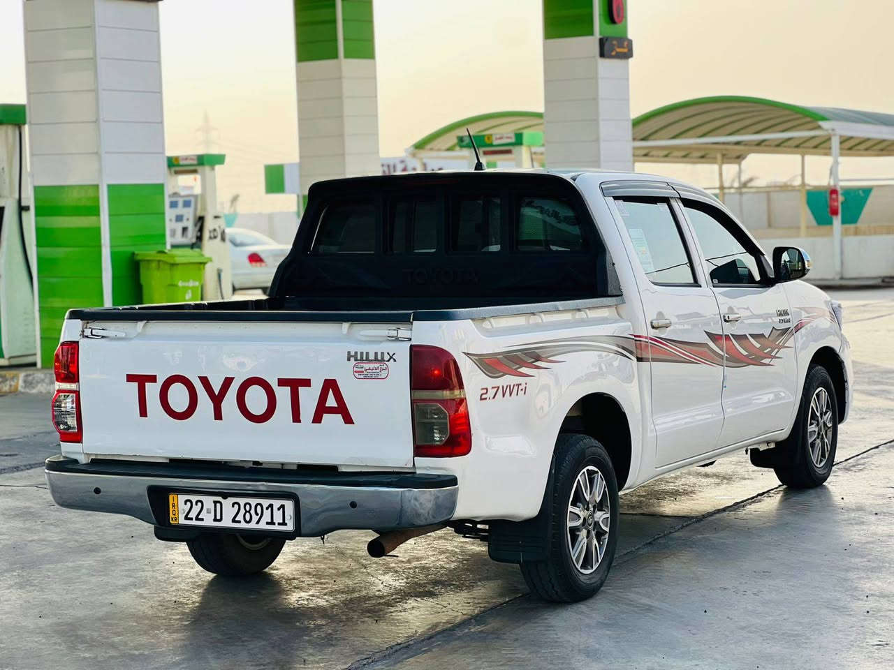 السلام عليكم للبيع تويوتا. 2013.    كويتيه ساير باب اول شاصي 19.  رقم اربيل شرط التحويل. سياره جديده.   بيها صبق جاملق الامامي والباقي مقفول كفاله عامه.     محرك ما مفتوح كير صدر تبريد كله جاهز.  ماشيه 167    تحكم ستيرن.     السعر 195 وبيها مجال للطيبين.     مكان السياره فلوجه حي العسكري.  رقم الهاتف ***********
