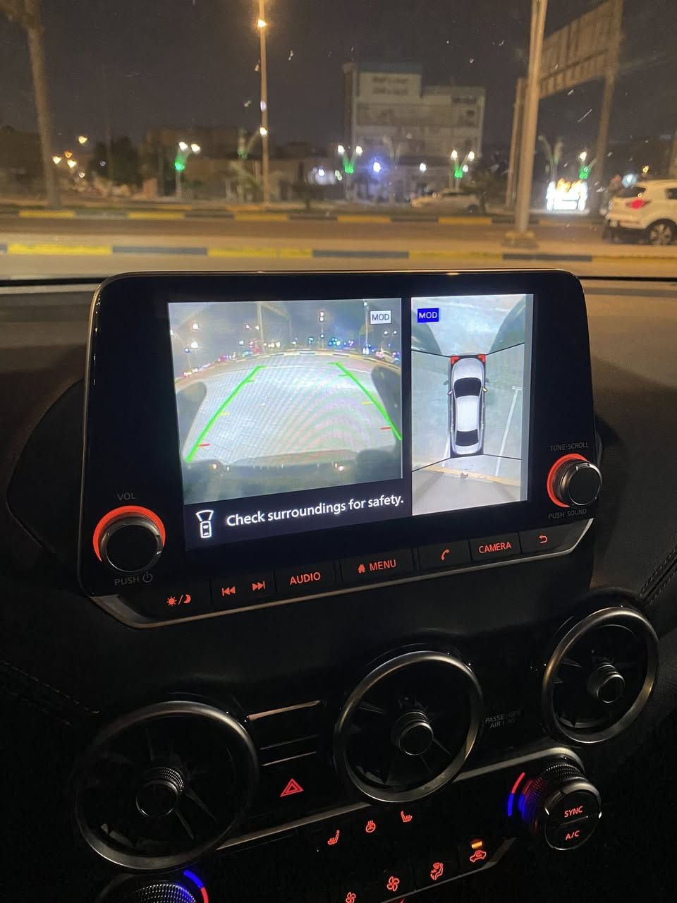 السلام عليكم 
نيسان سنترا SR+ 2023 فول زيرو زيرو ماشية 6 رقم شمالي سنوية جديده لل31 
فتحة 
بصمة وتشغيل عن بعد 
لايت عدستين 
4 كامرات 
رادارات 
كشن كهرباء + هيتر 
ستيرن هيتر 
جلد 
مواصفات ماتخلص 
حادثه فقط جاملغ سايق مبدل 
١٥٣ وبيها مجال بسيط سيارة حيل جديدة وزيرو مكاني بصرة 
***********
