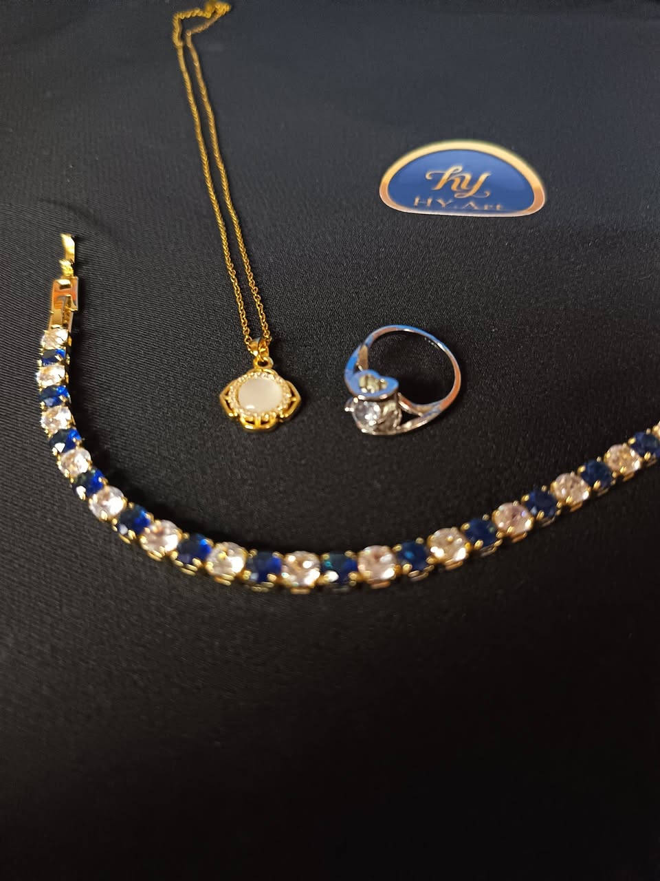 هاي آرت ستور عنوان للجمال والأناقة والجودة ❤️🔥
نوفرلك احلا الاكسسوارات بجودة قوية وسعر رخيص
متوفر توصيل داخل بسماية وجميع محافظات العراق 📦🚚

قطع ستيل أصلية بطلاء ثابت ومقاوم للماء🔥❤️
للطلب على الخاص او عن طريق الانستا 📩
انستا : hyart.store


**إذا كنت صاحب هذا الإعلان وتريد حذفه لأي سبب، رجاءا أرسل رسالة إلى الدعم الفني**