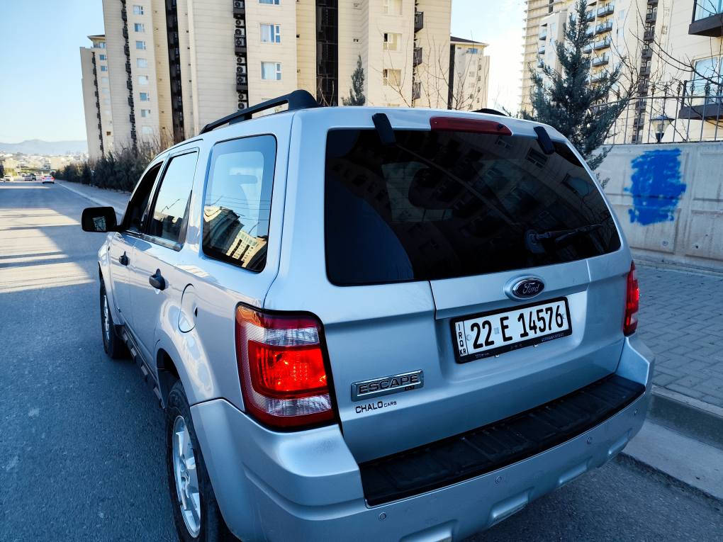 فۆرد ئیسکەیپ ٦پستۆن تاک ئەکسل ٢٠٠٨ بۆنیت بۆیاخە ...88وەرەقەو معامەلە ...*********** السليمانية, العراق
