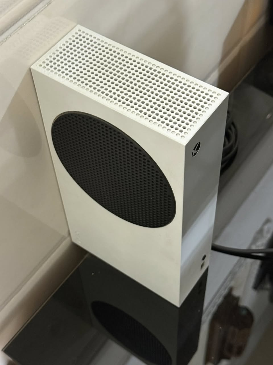 للبيع Xbox Series S بحالة ممتازة جداً
للبيع جهاز Xbox Series S نظيف جداً واستعمال خفيف، ما داخل تصليح نهائياً ويشتغل بدون أي مشكلة.
الموجود ويا الجهاز: 

•يد اصلية مال xbox series
• يد ثانية أصلية مال Xbox One
• الباكيت الأصلي
• كل الملحقات كاملة
الجهاز نظيف كلش
السعر: 450 ألف دينار وقابل للتفاوض
مكاني:-ميسان / العمارة
رقمي:-***********
