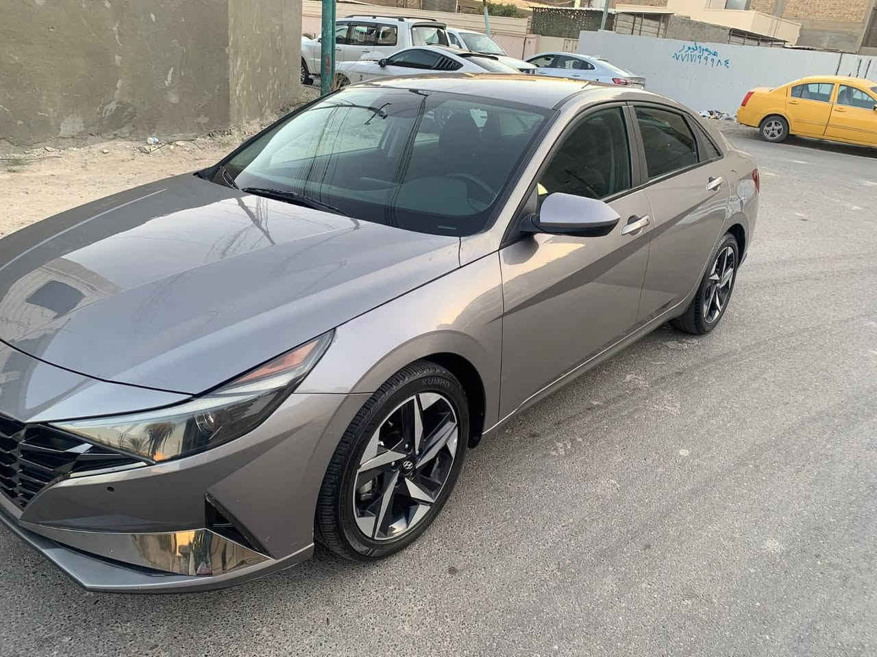 الهم صلي على محمد وال محمد
مكلف بنشر مكلف بنشر 
النتره 2023 وارد امريكي فول موصفات المتدد ماعده الفتحه سيارت 1/1 حادثه صبغ قبق الجنطه فقط والباقي كفاله بجم كبس الشركه سياره جديده حيل محرك 2000 دوش ماشيه 48 رقم ذي قار معوّقين معوقه والد شاب جيرانه 
السعر 158 وبيه مجال 
مكاني ناصريه سيد دخيل ***********
مكاني ناصريه سيد دخيل
