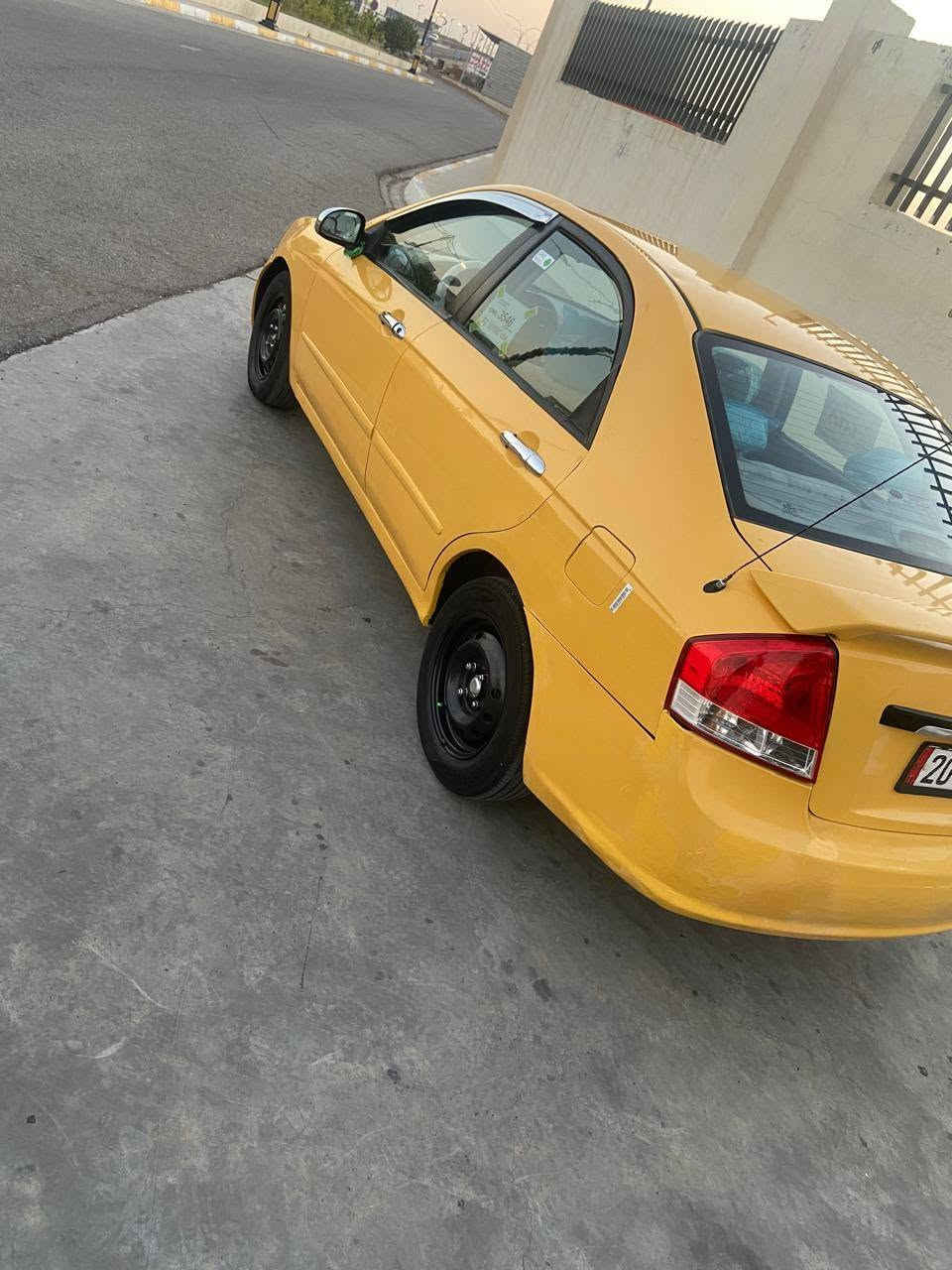 سلام عليكم سبكترا موديل 2009 رقم نكليزي بسمي مشروع وطني
سياره كامله تخم تاير جديد صدر امامي خلفي كهربائيات كلها شغال محرك 2000 كير أوتو وارد أمريكي ضرار براس جاملغ بدون دواخل شرط خط جوال مصفره هيئة وغرامات مصفره 
السعر( (68)) وبيها مجال
مكان سياره ديالى بعقوبه
أستفسار ***********

