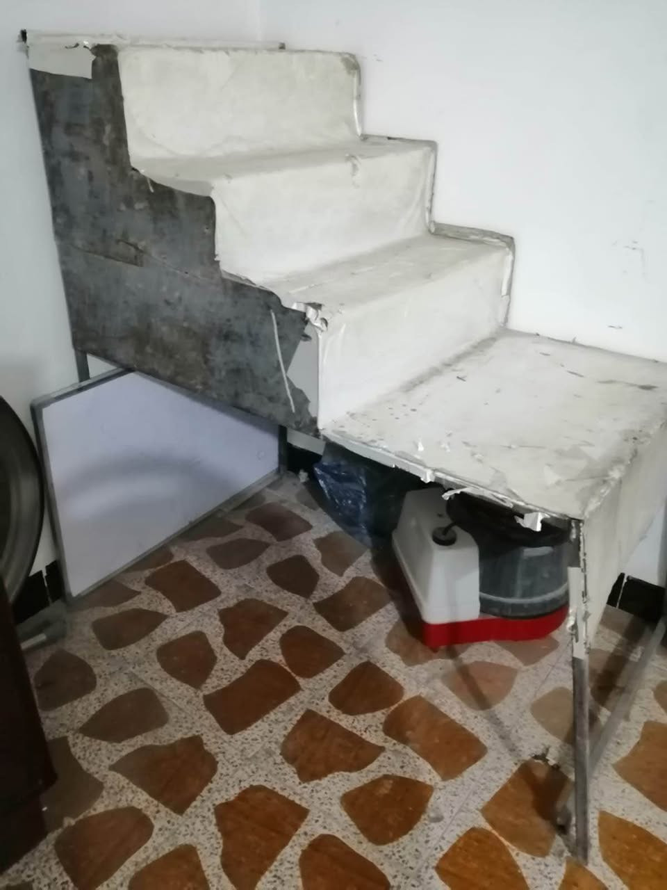 ميز حديد العدد 2
نفس الطول و النزال الاختلاف فقط بل عرض
سعر الواحد على 30 الف
الاول 

العرض83
النزال 122
الارتفاع 130

الثاني 

العرض 75
النزال 122
الارتفاع 130 كربلاء, العراق


**إذا كنت صاحب هذا الإعلان وتريد حذفه لأي سبب، رجاءا أرسل رسالة إلى الدعم الفني**