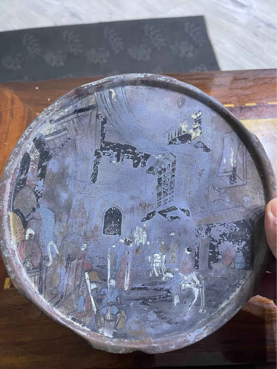 سلام عليكم مجموعه تحفيات مكاني بصره يوجد توصيل 
*********** Singapore
