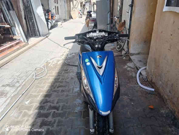 هاي كامكو نضافه فول يحتاجله بس كفر أمامي عارضه ٤٠٠ وبيه مجال لشراي عنواني بغداد الكاضميه ***********
