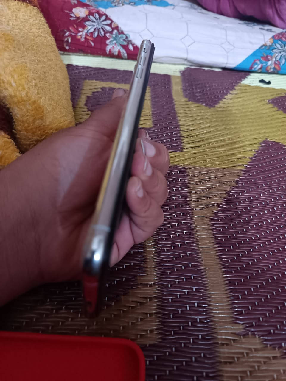 السلام علیکم آيفون اكس ماكس للبيع لون ابيض نضيف جدا توصيل موجود ***********
