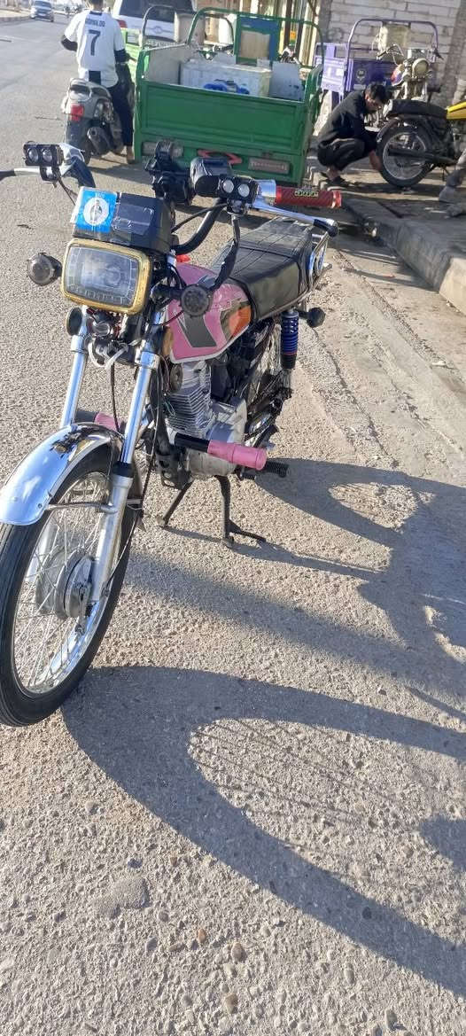 السلام عليكم. 750
درجة ربع كير سنويه بس  لوحات بعندي ما مستلمهن

درجة تعمير 2025 
شاصي 2015
نضافه فول 

(سعر 750) وبيه مجال 

مكاني كربلاء
رقمي  ***********
مستعجل حييل ريد بيع
سنويه ما صارلي سبوع من ستلمته ♥
