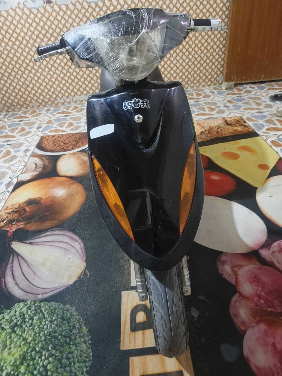 سلام عليكم دراجات للبيع نضيفات وحلوات شغالات من طول الطول سلف هندر كهربائيات كلها شغاله بوشهن 50 بلاد شراي اتصل على رقم مكاني شارع زديناويه قرب شركه الهنديه ***********
