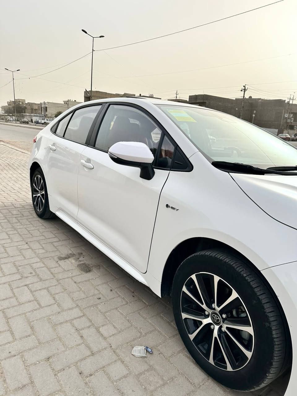 السلام عليكم
كورلا هايبرد ( 2025 ) 
محرك 1800 ماشية 8 الف كم فقط مغلف جام عازل حرارة 

رقم بغداد الجديد بأسمي وهزة جديدة تحويل ثاني يوم

فول مواصفات 1/1 كرسي كهرباء

كفالة من الشخط والرصعة فقط طخة كلش بسيطةوسويتهة بارد فقط بدون صبغ ولا تكحيل شغل بلادي ومتبين ابد

السعر / 150 $ وبيهة مجال 
بغداد السيدية
هـ/***********
