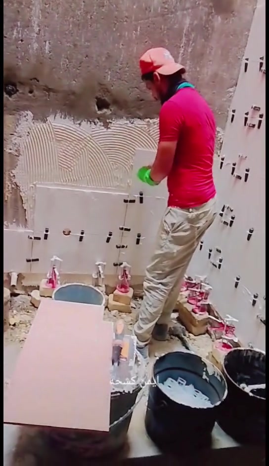 خلفه سراميك جدران ارضي الاواح شغل درجه اولى متفرغ حاليآ شرط استلام المهندس ***********

