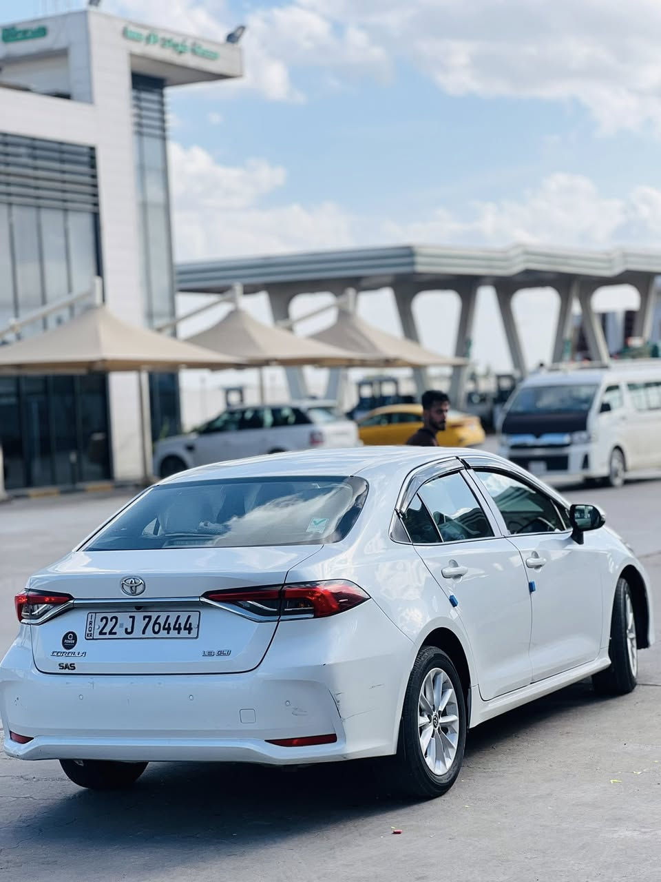 السلام عليكم
كورلا 2022 خليجي
فول مواصفات للاخير 1/1
ضمان شركه ساز SAS ✅
مكفولة من الصبغ
ماشية 54
محرك 1800 بنزين 
فتحه
بصمه 
حساس امامي وخلفي 
تحكم استرين 
اشاير بالمري شفط كهرباء 
بإسمي تحويل او وكالة
سيارة جديده جدا سعرها معقول بلعافيه ع الياخذها 
السعر 168 وبيها محال بسيط 
مكان السياره بغداد 
رقم صاحب السيارة 
***********
