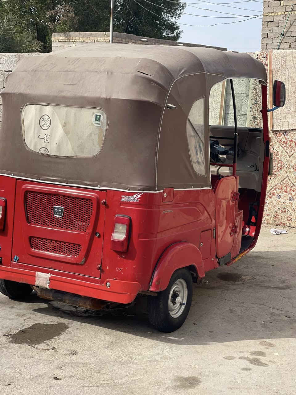 سلام عليكم تكتك البيع 2021 شهر 8رقم وسنويه  كشرة بيه ضربه بلغد ومكينه مجفته لا تنقص ولا تبخر سعرها 8وبيه مجال مكاني ميمونة  ***********
