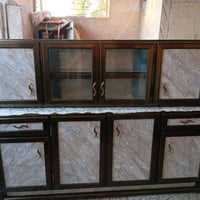 للبيع كاونتر وملحق سعر 200 والكاونتر 125 والسنك 175 مكان غزالية   0780...