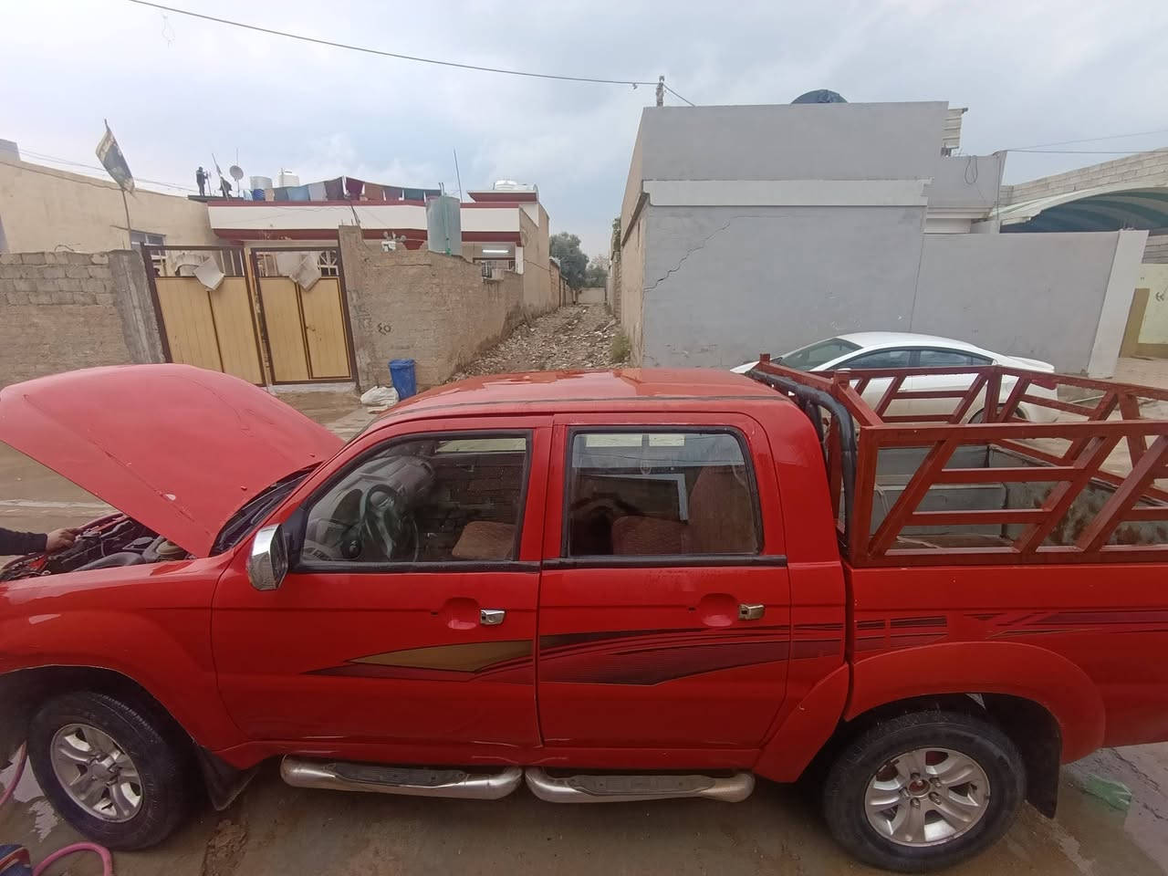 للبيع سياره سكاي السعر 35 بمجال وعليه غرامات مليون ***********
