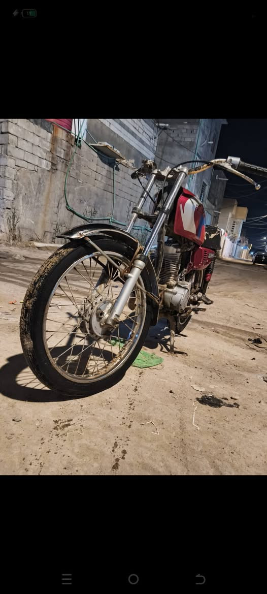 ايراني للبيع نامه كلك مكاني فيه جوز وموز السعر 350 مكينه توب نامه حربيه واتساب ***********
