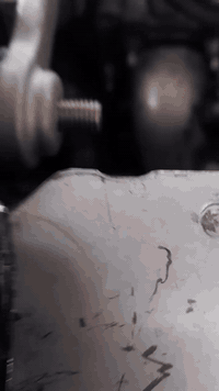 عنوان بغداد قرب جسر مثنى ***********اسيا ***********اثير 
واني خادم 
امبالا ٣٦٠٠
