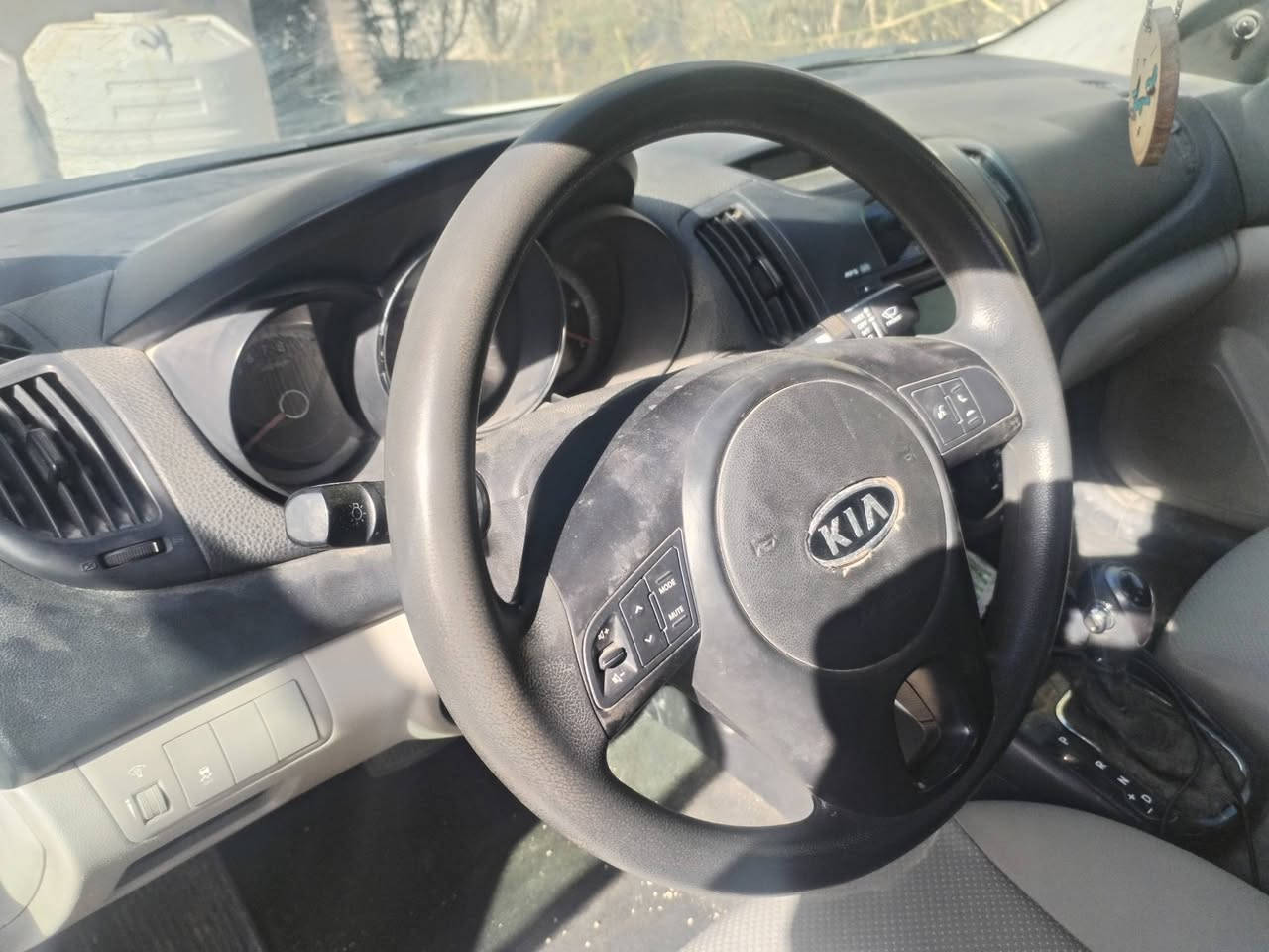 فورتي 2013 ماشيه 41 حقيقي التفصيل اتصال على الرقم السعر 105 وبيه مجال قليل ***********
