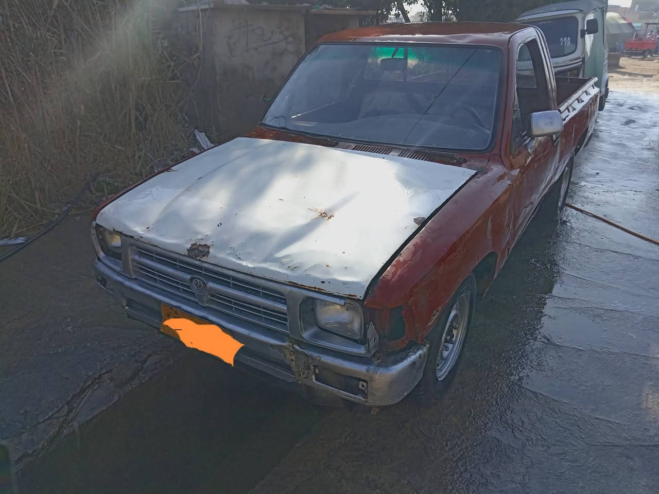 السلام عليكم..

تويوتا بيك اب / 1989
رقم بغداد صدامي.. سنويه الاصليه ضايعه بيهه استنساخ
بدون تحويل .... بدون تحويل.... بدون تحويل
مكفوله من السرقه والعشائر فقط
كير ومكينه كروسيدا جدد
باتري جديد
اكسل جديد
تخم تاير جدد
سلف جديد
جامه اماميه جديده
لايت بك لايت جديد
 انطيك وياهه شباك بعدني ماشاده وسبير احتياط
 السياره نقصهه جامه صفحة السايق فقط
السعــــر  /  مليـونين  وبيهه مجال حك الجيه 
العنـــوان / واســـط /*********** /***********
