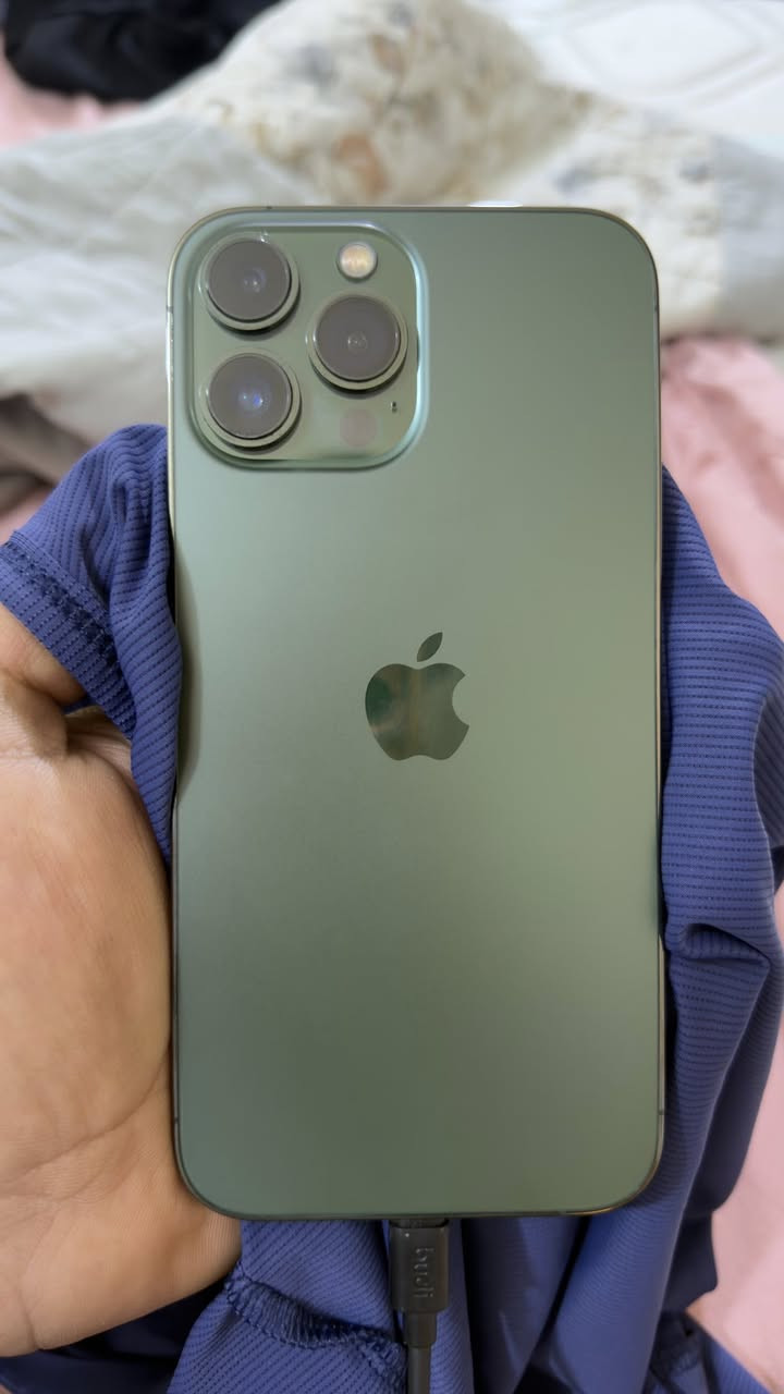 السلام عليكم أيفون 13 كلش نضيف *********** السعر 650 الف الشعب
